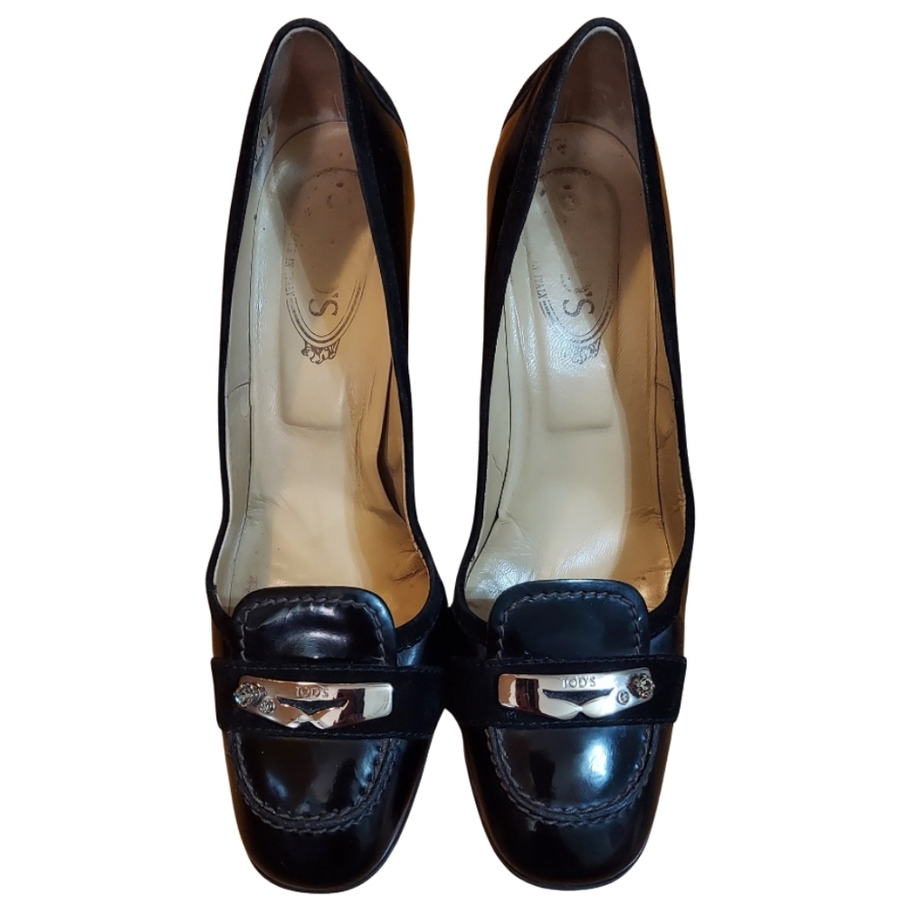 Tod's Crystal Embellished Patent Leather/Suede Block Heel Penny Loafer Pumps - Picture 2 of 16